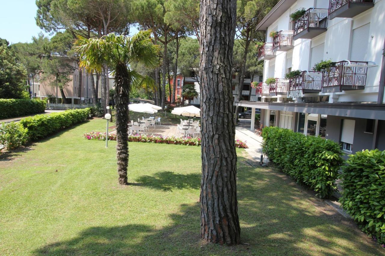 Hotel Laura Bibione Exterior foto